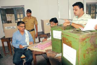 Doctrine today in graduation | पदवीधरमध्ये आज मतसंग्राम