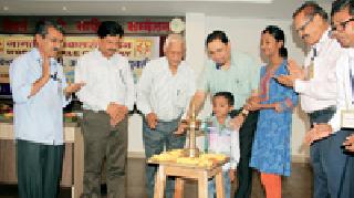 Special vaccination should be free for sick people | सिकलसेलग्रस्तांसाठी विशेष लसीकरण मोफत असावे