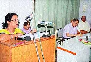 Marathwada has leadership in various fields | मराठवाड्याला विविध क्षेत्रांत नेतृत्व हवे