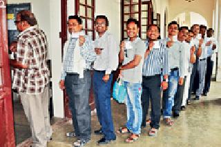 Season 17 fate of the candidates | १७ उमेदवारांचे भाग्य सील