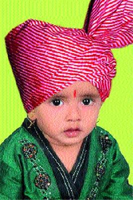 The child's death takes place in the tractor | ट्रॅक्टरमध्ये सापडून बालकाचा मृत्यू