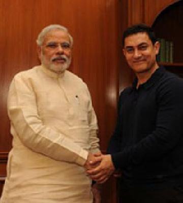 Aamir's meeting with the Prime Minister | आमिरने घेतली पंतप्रधानांची भेट