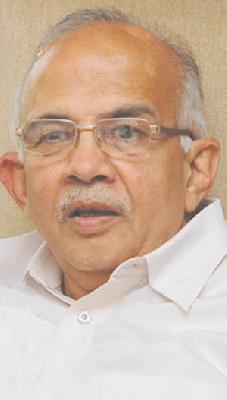 Deshmukh's nomination on CM from Kedar | देशमुखांचा केदारांवरून मुख्यमंत्र्यांवर नेम