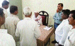 The functioning of Setu Facilitation Center collapsed! | सेतू सुविधा केंद्राचे कामकाज कोलमडले !