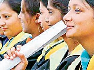 Parents and mothers only study | अभ्यासावर वडिलांचे नव्हे आईचेच लक्ष