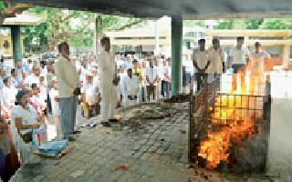 Veteran activist Gade Guruji dissolves Ganata | ज्येष्ठ सर्वोदयी कार्यकर्ते गाडे गुरुजी अनंतात विलीन