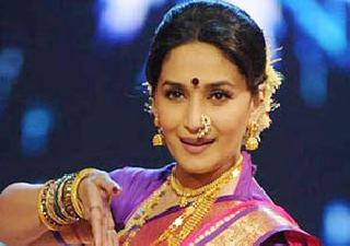 Madhuri Dixit on the Marathi Theater | माधुरी दीक्षित मराठी रंगभूमीवर Madhuri Dixit on the Marathi Theater | माधुरी दीक्षित मराठी रंगभूमीवर