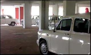 Officials: Sueten Amber Diocese's Attention To | अधिका:यांना सुटेना अंबर दिव्याचा मोह Officials: Sueten Amber Diocese's Attention To | अधिका:यांना सुटेना अंबर दिव्याचा मोह