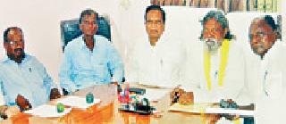 Do not transfer reserve forest | राखीव जंगल हस्तांतरित करू नये