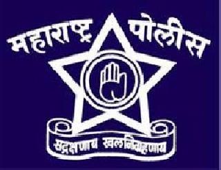 Written examination of the Police Recruitment | पोलीस भरतीची लेखी परीक्षाही भर उन्हात Written examination of the Police Recruitment | पोलीस भरतीची लेखी परीक्षाही भर उन्हात