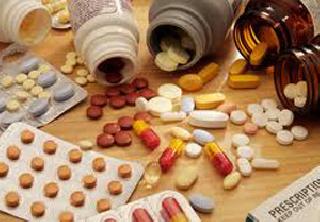 Pharmacist officer stampede | औषधनिर्माण अधिकारी बेमुदत संपावर