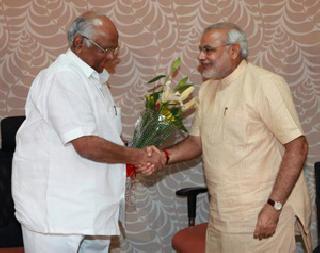 The Prime Minister met Pawar | पंतप्रधानांना पवार भेटले The Prime Minister met Pawar | पंतप्रधानांना पवार भेटले