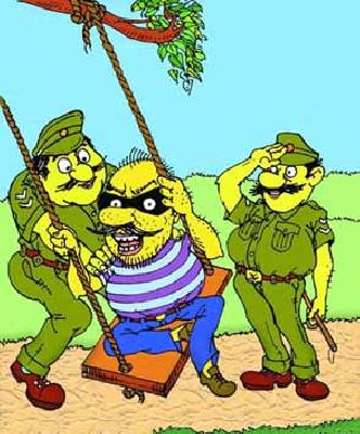 Law and order in Akola District collapsed | अकोला जिल्हय़ात कायदा व सुव्यवस्था ढासळली