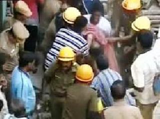 Chennai counts 60 | चेन्नई दुर्घटनेतील बळींची संख्या ६० Chennai counts 60 | चेन्नई दुर्घटनेतील बळींची संख्या ६०