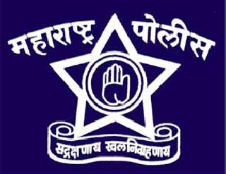 Two policemen suspended with Thanedar Thakare | ठाणेदार ठाकरेंसह दोन पोलिस कर्मचारी निलंबित