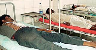 Accident near Pandharpur in Palkhi of Kandanapur | कौंडण्यपूरच्या पालखीला पंढरपूरजवळ अपघात Accident near Pandharpur in Palkhi of Kandanapur | कौंडण्यपूरच्या पालखीला पंढरपूरजवळ अपघात