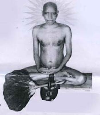 Organizing Jatts | जैन मुनींच्या सान्निध्यात चतरुमासाचे आयोजन