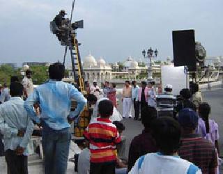 The 'Dadagiri' is closed in the shooting of the film | चित्रपटाच्या शूटिंगमध्ये 'दादागिरी' बंद The 'Dadagiri' is closed in the shooting of the film | चित्रपटाच्या शूटिंगमध्ये 'दादागिरी' बंद