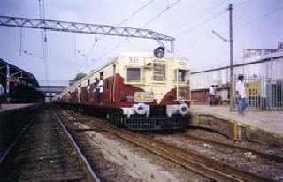 HiTech will be the railway station | रेल्वे स्थानके होणार हायटेक