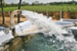 Irregularity in agricultural pump distribution | कृषी पंप वितरणात अनियमितता