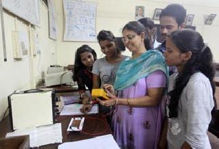 Improve education | शिक्षण सुधारणार Improve education | शिक्षण सुधारणार