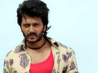 Bankchore will become Riteesh instead of Kapil | कपिलऐवजी रितेश बनणार बँकचोर