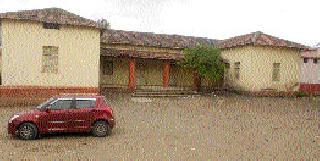 The repository is decorated with decor! | दुरुस्तीच्या निधीतून दालन सजविले !