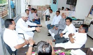 Be yourself for development | विकासासाठी स्वबळावर होऊन जाऊ द्या