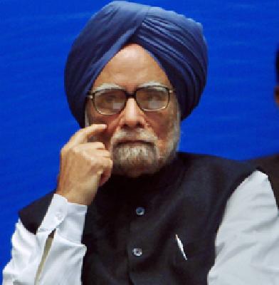 Manmohan Singh's political resignation | मनमोहनसिंग यांची राजनैतिक सूट कायम