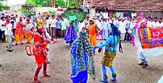 Gupurounima celebrated in Chandwad taluka | चांदवड तालुक्यात गुरूपौणिमा साजरी