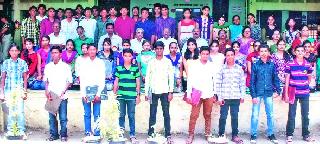 Student at the CDO My School Glorious | सीडीओ मेरी शाळेत विद्यार्थी गुणगौरव Student at the CDO My School Glorious | सीडीओ मेरी शाळेत विद्यार्थी गुणगौरव