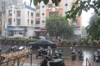 Rain rains throughout the day in Pune | पुण्यात दिवसभर पावसाची रिपरिप