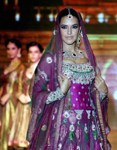 India International Jewelery Week | इंडिया इंटरनॅशनल ज्वेलरी वीक