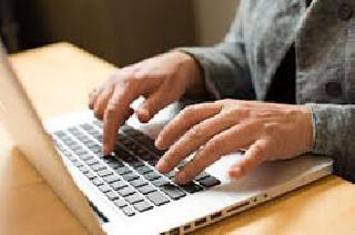 Pay attention to fake e-mail! | आयकरदात्यांनो बनावट ई-मेलपासून सावधान !