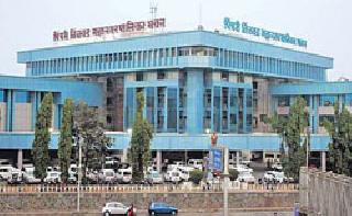 Contractors are paid! | ठेकेदार पोसले जातात!