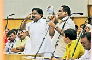 The opponent said, give account of work! | विरोधक म्हणाले, कामांचा हिशेब द्या!