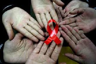 India third most HIV patients in the world | जगातील सर्वाधिक एचआयव्ही रुग्णांमध्ये भारत तिसरा India third most HIV patients in the world | जगातील सर्वाधिक एचआयव्ही रुग्णांमध्ये भारत तिसरा