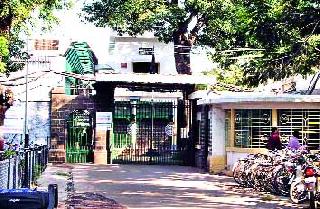 The workers' workers are now 'Cashless Medical' | कामगारांच्या वारसांना आता ‘कॅशलेस मेडिकल The workers' workers are now 'Cashless Medical' | कामगारांच्या वारसांना आता ‘कॅशलेस मेडिकल