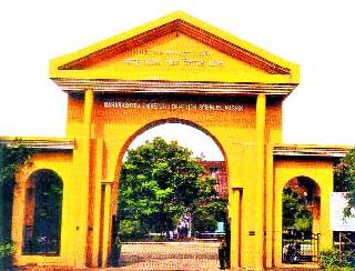 University staff work again in 'weapon' | विद्यापीठ कर्मचाऱ्यांचे पुन्हा कामबंद ‘अस्त्र’ University staff work again in 'weapon' | विद्यापीठ कर्मचाऱ्यांचे पुन्हा कामबंद ‘अस्त्र’