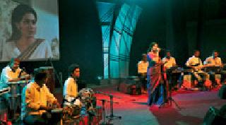 Honorable tributes to 'King of Romance' | ‘किंग आॅफ रोमान्स’ला स्वरमधूर श्रद्धांजली