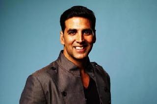 Lisa's teacher became Akshay | अक्षय बनला लीसाचा गुरू Lisa's teacher became Akshay | अक्षय बनला लीसाचा गुरू