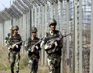 Na Pachak's action, India's martyr martyr | ना'पाक' कृत्य सुरुच, भारताचा जवान शहीद