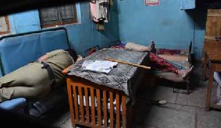 'Khakee', fearless Akolekar! | निद्रिस्त ‘खाकी’ अन भयभीत अकोलेकर! 'Khakee', fearless Akolekar! | निद्रिस्त ‘खाकी’ अन भयभीत अकोलेकर!