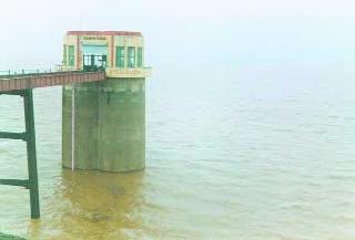 Dnyna, Bhavli, Kashyapi, Gautami's water supply increased due to the continuous growth | संततधारेमुळे दारणा, भावली, काश्यपी, गौतमीच्या पाणीसाठ्यात वाढ