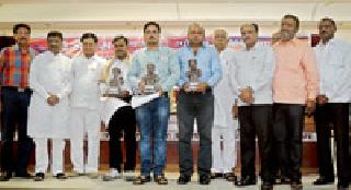 Extend the country's rich history | देशातील समृद्ध इतिहास लोकांपर्यंत पोहोचवा Extend the country's rich history | देशातील समृद्ध इतिहास लोकांपर्यंत पोहोचवा