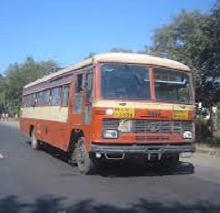 Loss of the student due to ST failure | एसटीअभावी होतेय विद्याथ्र्याचे नुकसान