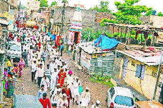 God of devotees meeting | भक्ताच्या भेटीला देव