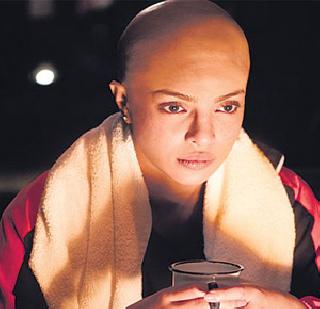 Priyanka's Bald Look in Mary Com | मेरी कॉममध्ये प्रियंकाचा बाल्ड लूक