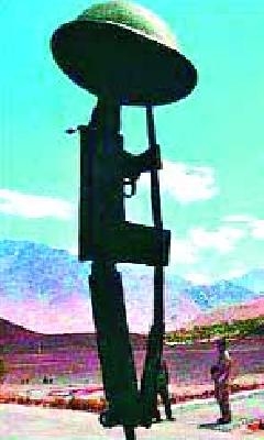 Ignore Kargil martyrs' families | कारगिल शहीद जवानांच्या कुटुंबीयांची उपेक्षा