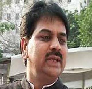 Harshavardhana Patil is surrounded by divisions | हर्षवर्धन पाटील यांना भिगवणमध्ये घेराव